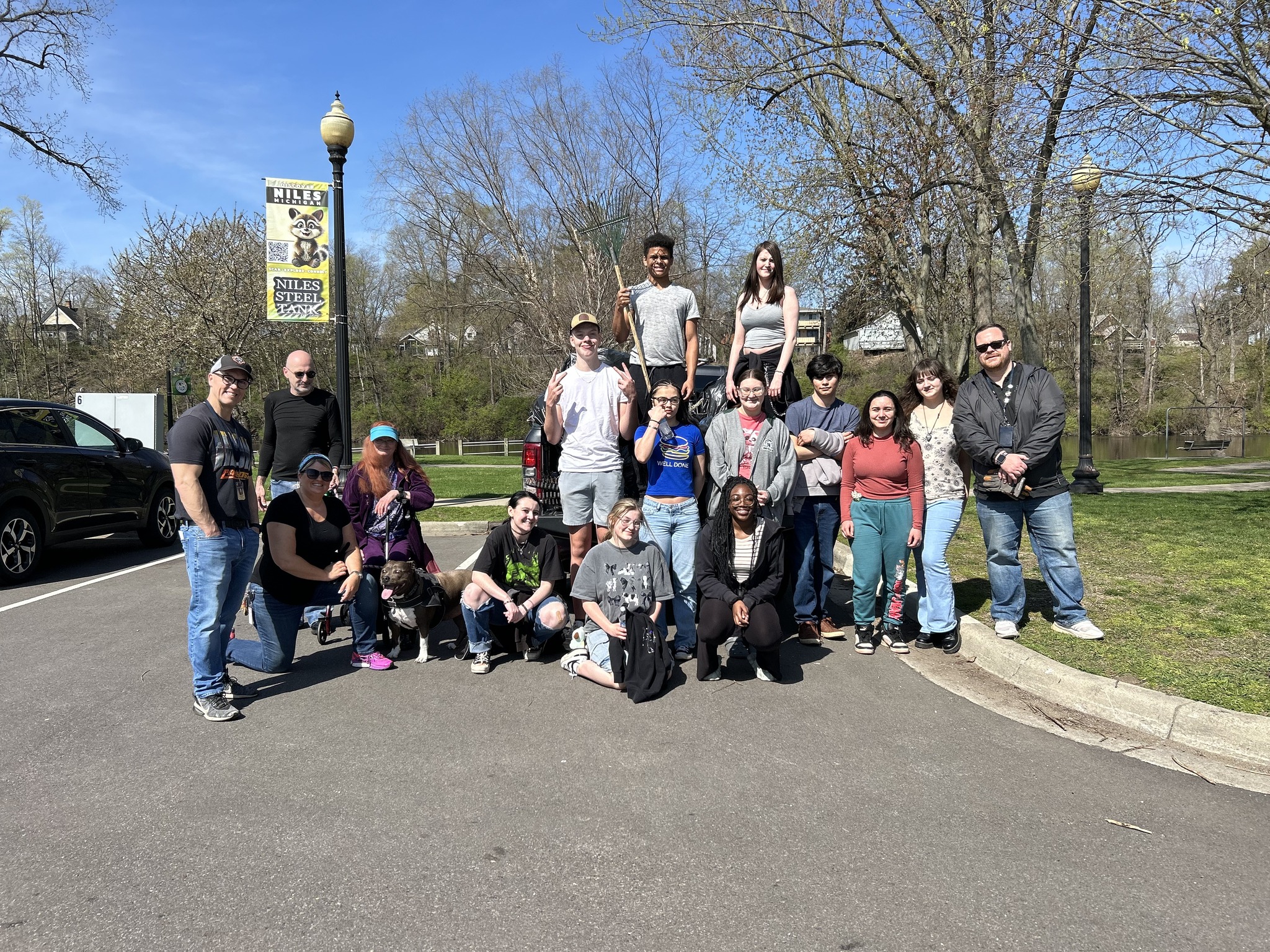 Students cleaning up park